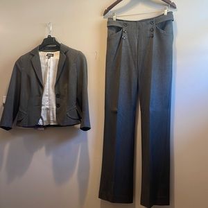 Bebe grey pinstripe pantsuit sz 4 & 2 pleated cropped jacket & sailor wide pants